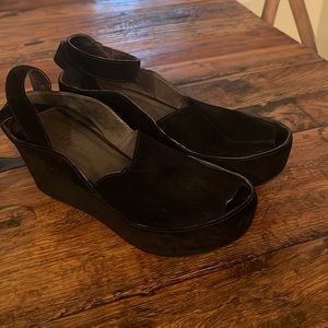 Chocolat Blu black wedge size 8